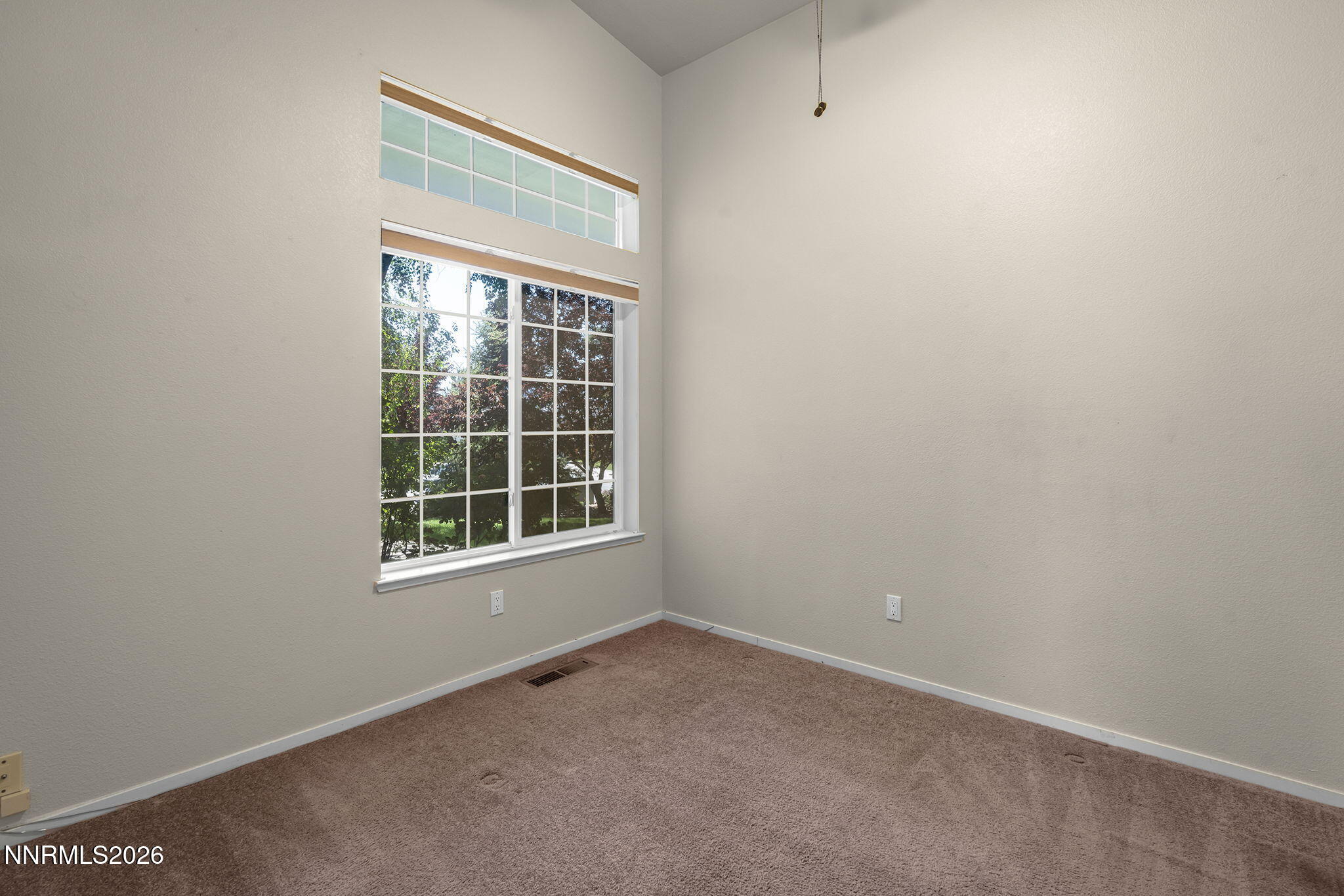 889 South University Park Loop Reno, NV 89512 - Photo 23 of 37 23-web-or-mls-_DSC6103