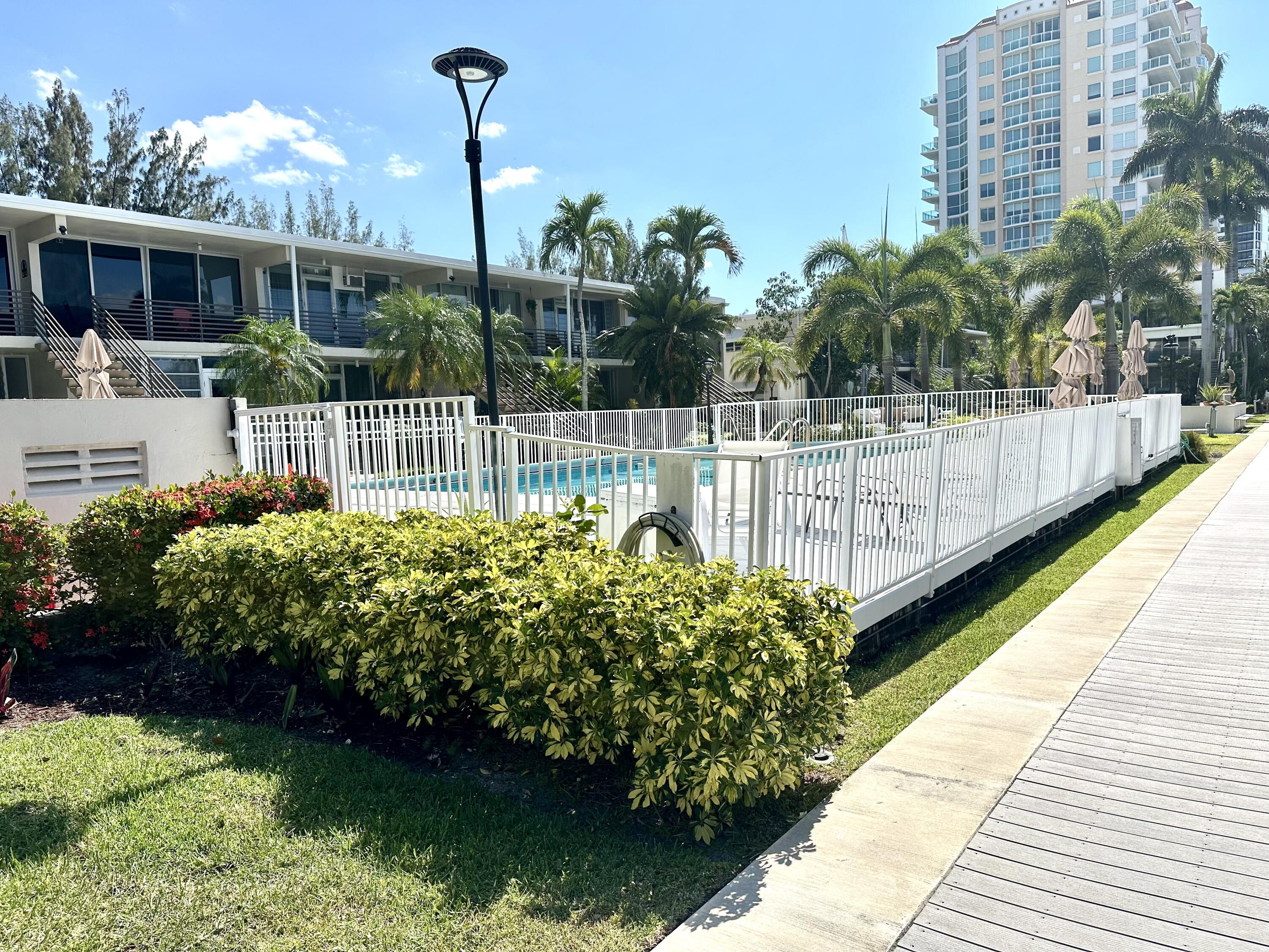 901 North Birch Road, Unit A2 Fort Lauderdale, FL 33304 - Photo 25 of 32 MC POOL 2