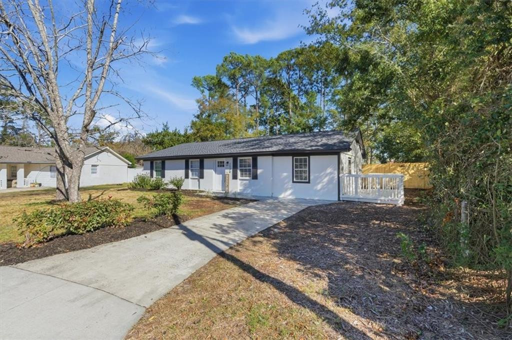 2536 Cherry Street Brunswick, GA 31520 - Photo 2 of 43