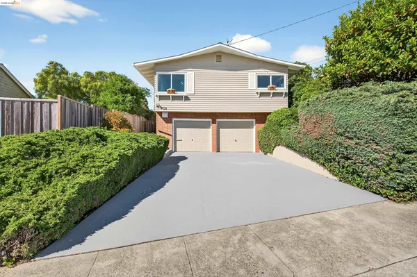 $849,000 | 6415 Hazel Avenue, Richmond, CA 94805