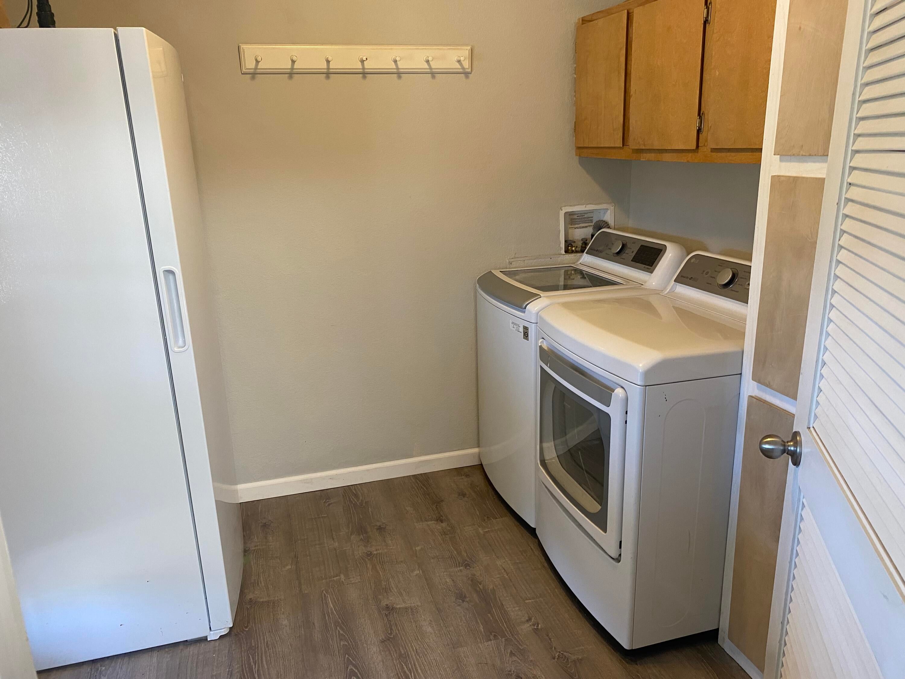 32227 Rivers Drive Chiloquin, OR 97624 - Photo 13 of 55 nice and tidy laundry room