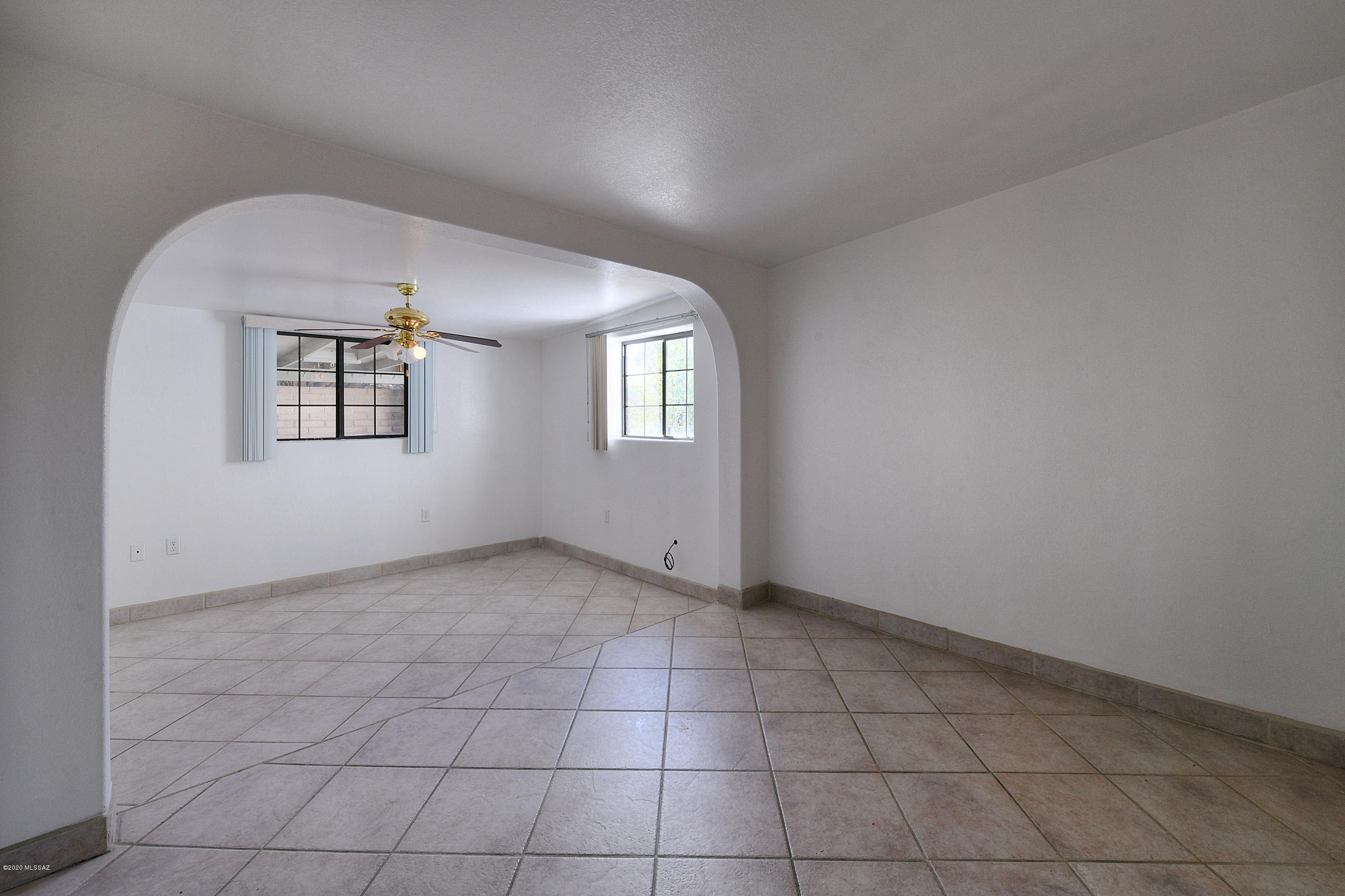 1343 West Kleindale Road Tucson, AZ 85705 - Photo 11 of 26 Gallery Image 11