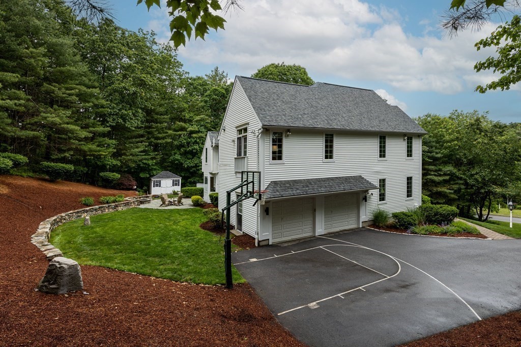 9 Stoney Brook Road Hopkinton, MA 01748 - Photo 38 of 42 Gallery Image 38