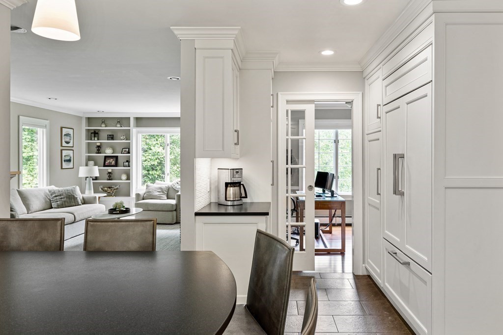 9 Stoney Brook Road Hopkinton, MA 01748 - Photo 6 of 42 Gallery Image 6