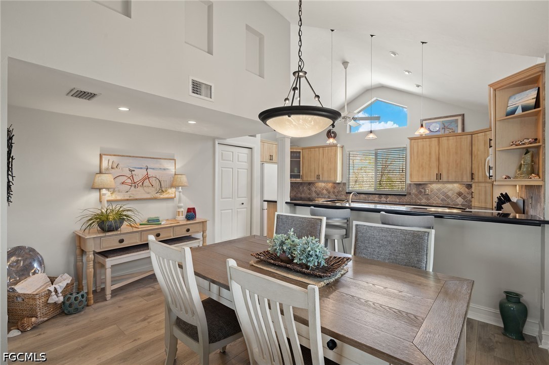 1607 Sand Castle Road Sanibel, FL 33957 - Photo 12 of 34