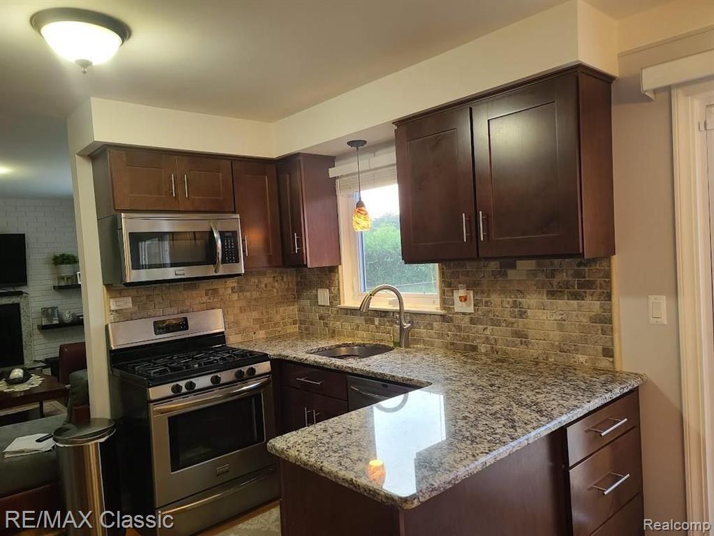 2367 Edwin Drive Warren, MI 48092 - Photo 15 of 27 Gallery Image 15