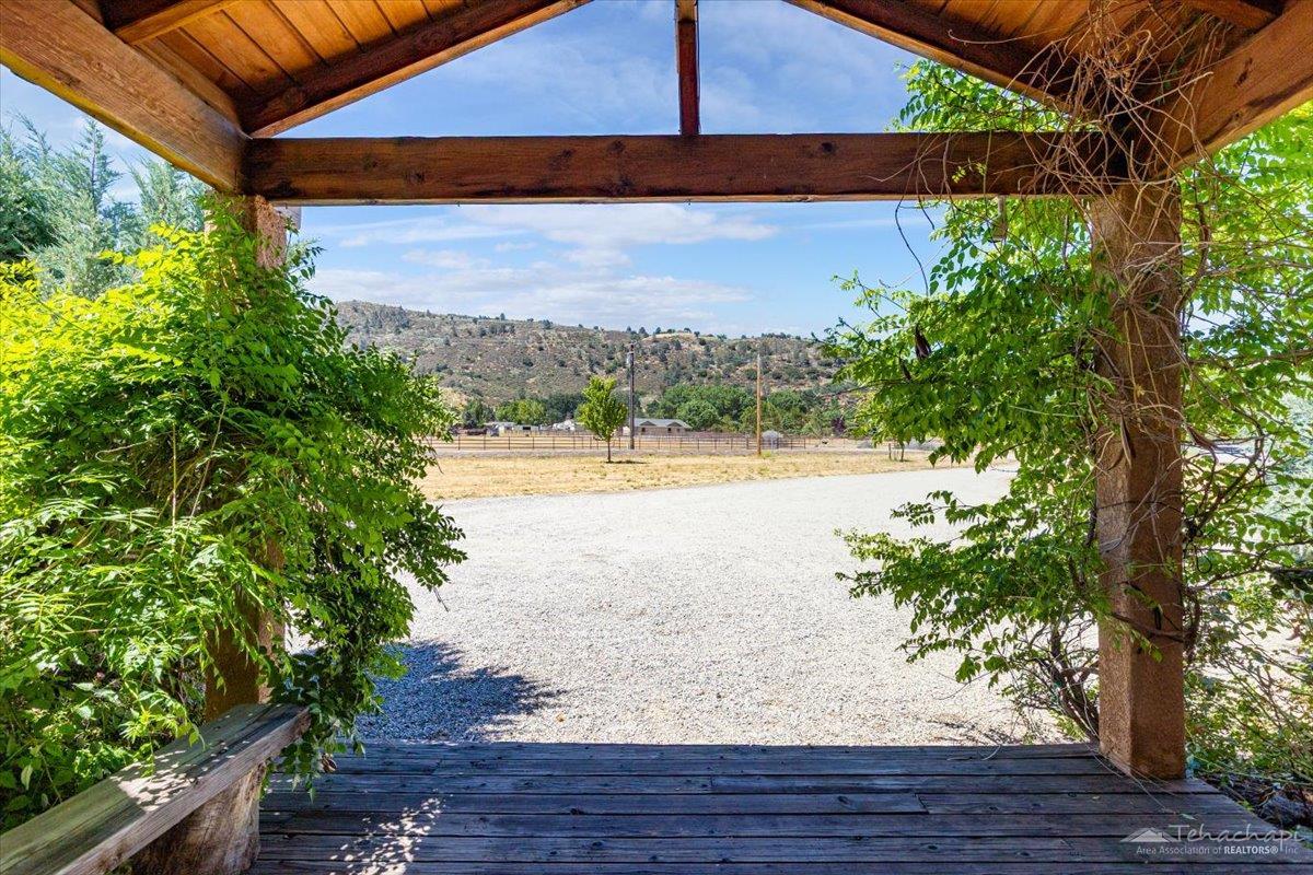 29801 South Lower Valley Road Tehachapi, CA 93561 - Photo 4 of 69 Gallery Image 4