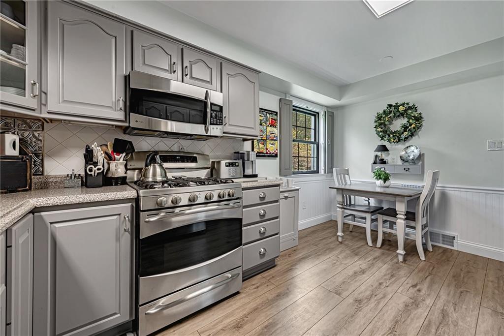 117 Johnston Road Pittsburgh, PA 15241 - Photo 7 of 25 Gallery Image 7