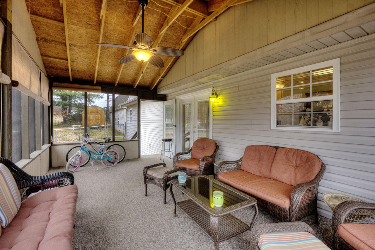649651 Thompson Bridge Road Maryville, TN 37801 - Photo 14 of 38 Gallery Image 14