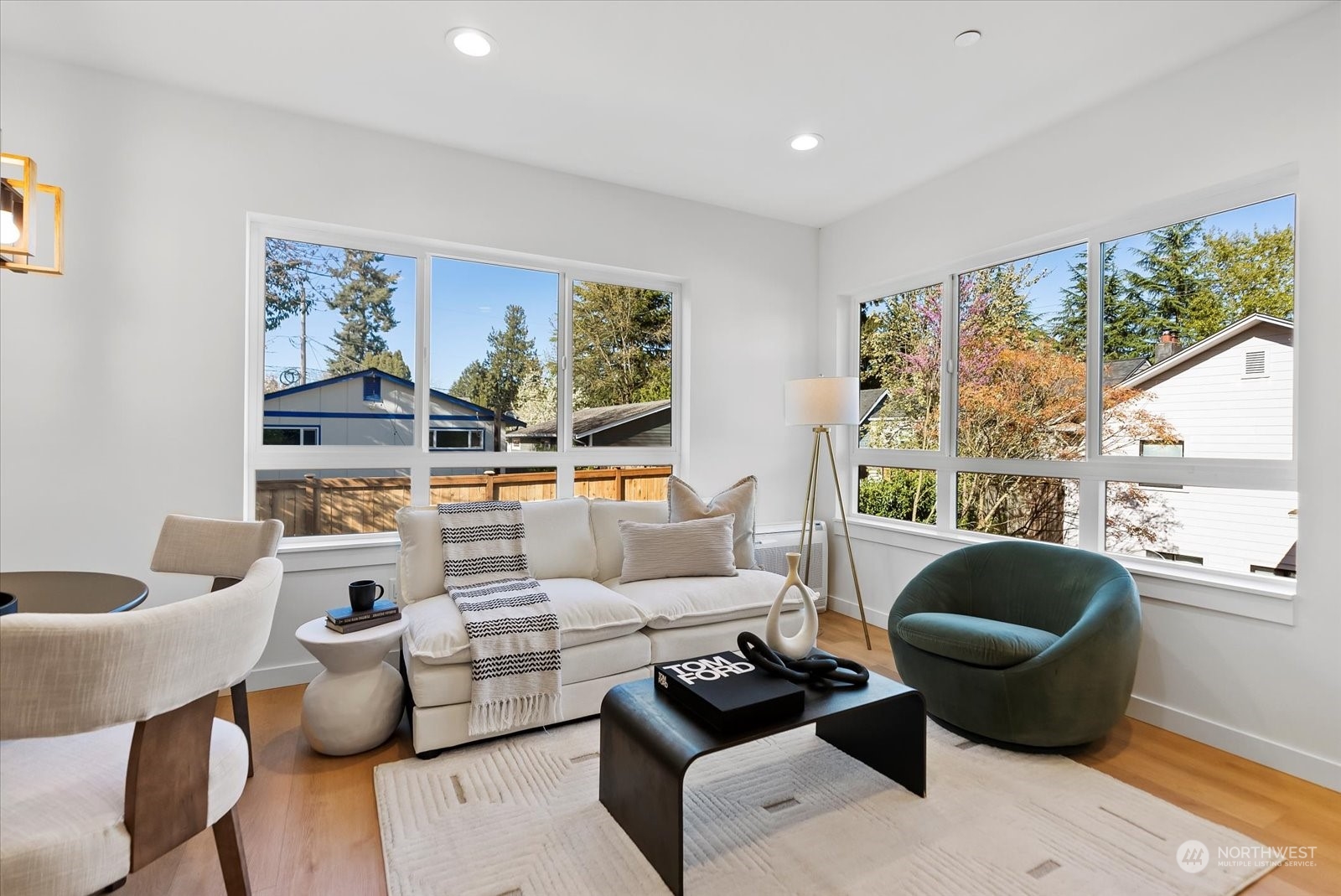 346 Northeast 55th Street, Unit C Seattle, WA 98105 - Photo 11 of 37