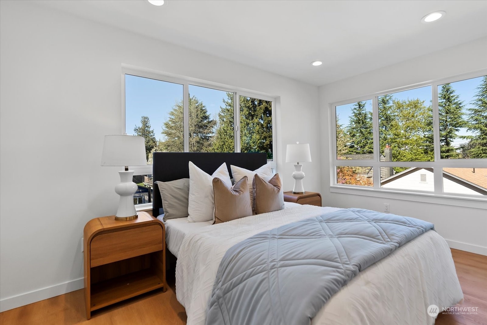 346 Northeast 55th Street, Unit C Seattle, WA 98105 - Photo 21 of 37
