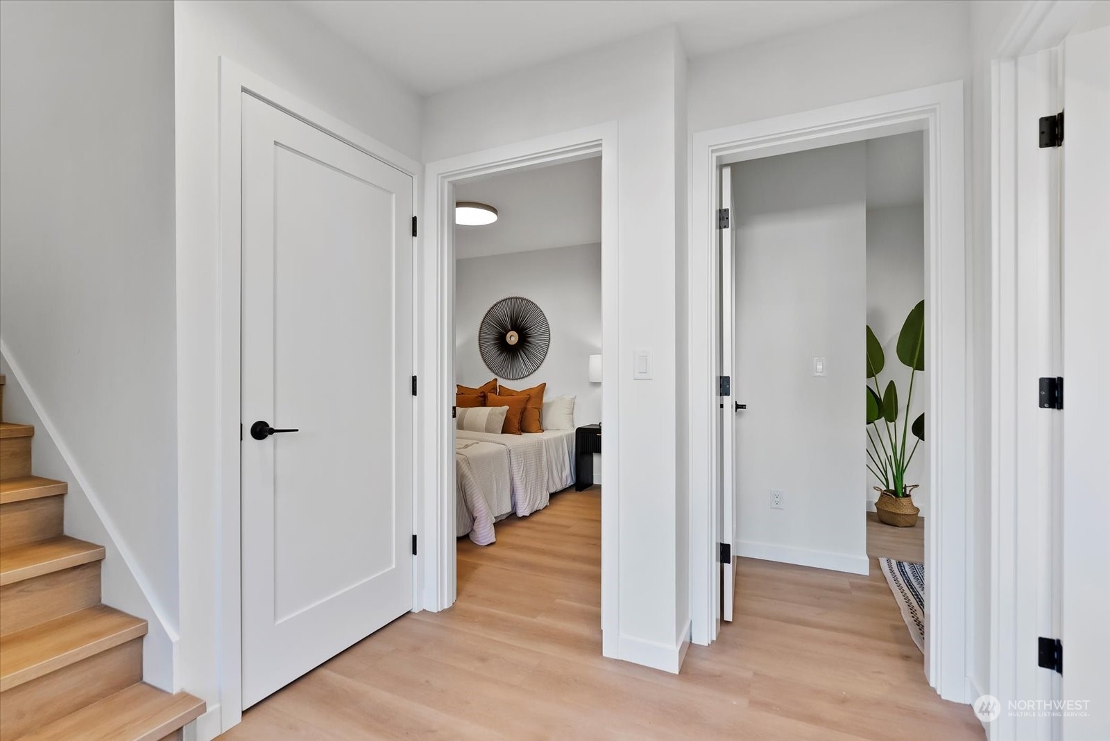 346 Northeast 55th Street, Unit C Seattle, WA 98105 - Photo 3 of 37