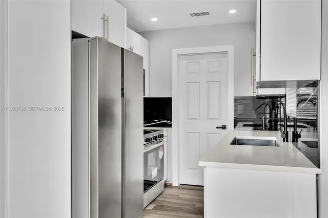 $2,200 | 329 Southwest 1st Court, Unit 1, Pompano Beach, FL 33060