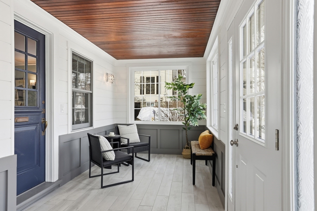 77 Lynde Street Melrose, MA 02176 - Photo 13 of 36