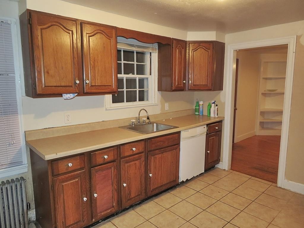 38 Upland Street Springfield, MA 01104 - Photo 6 of 29 Gallery Image 6