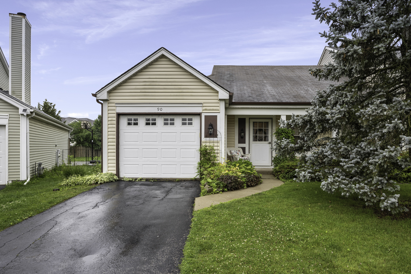90 Sandhurst Road Mundelein, IL 60060 - Photo 1 of 29