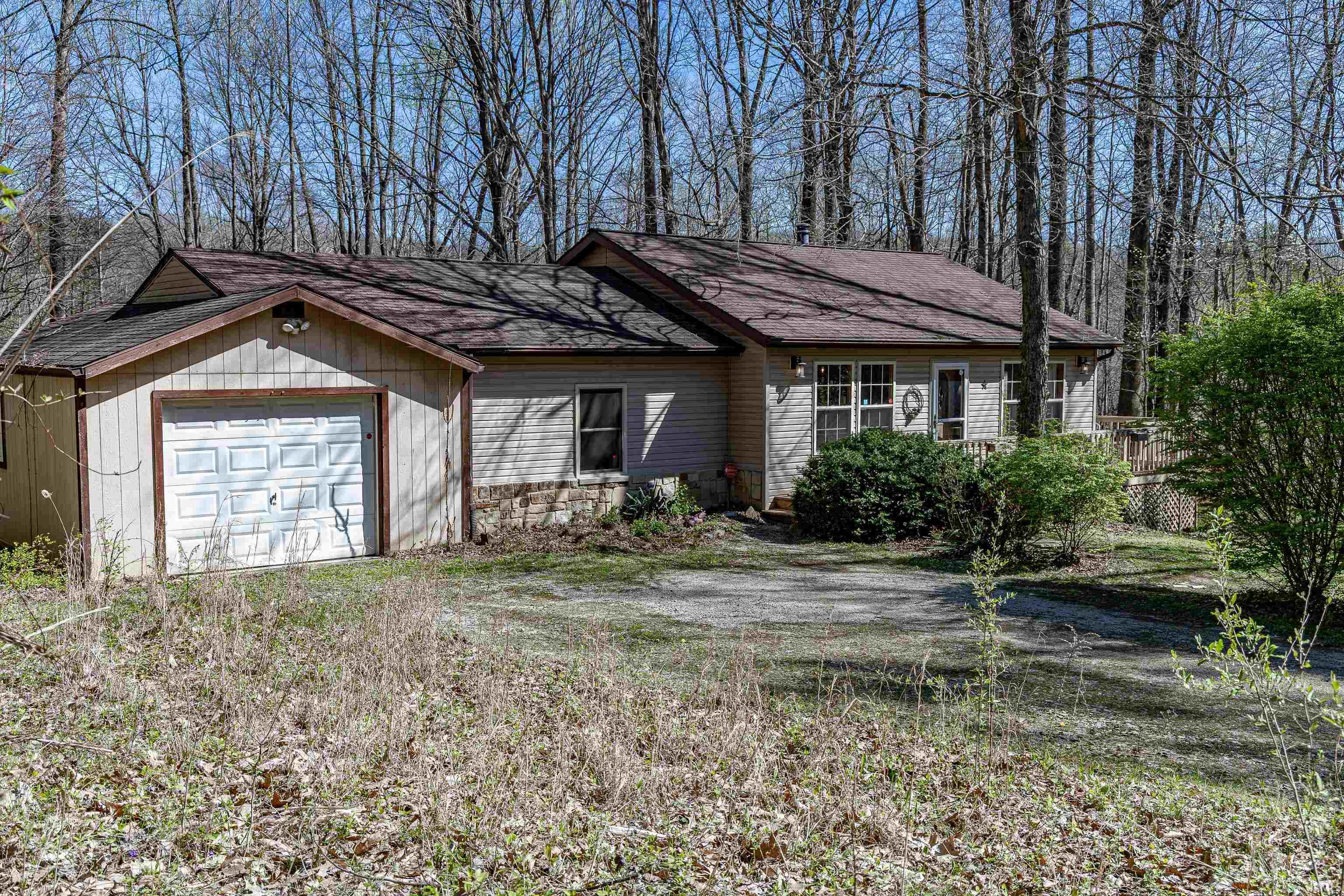1912 South Orman Lane Bloomfield, IN 47424 - Photo 4 of 24