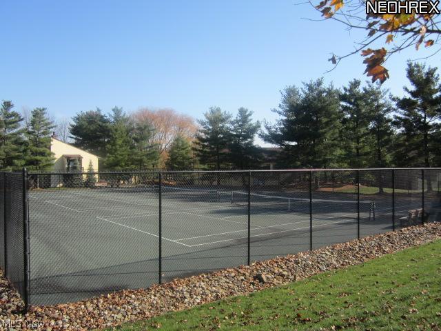 909 Hampton Ridge Drive Akron, OH 44313 - Photo 19 of 21 Gallery Image 19