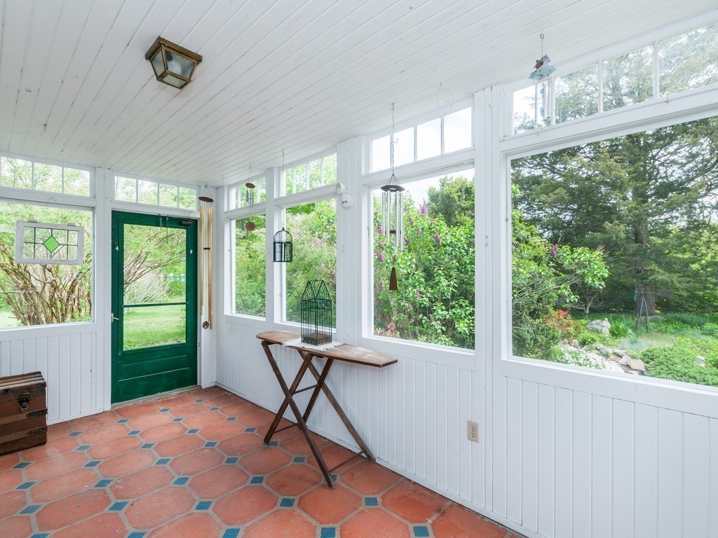 17 Clinton Street Hopkinton, MA 01748 - Photo 19 of 27 a workspace room with furniture and a window