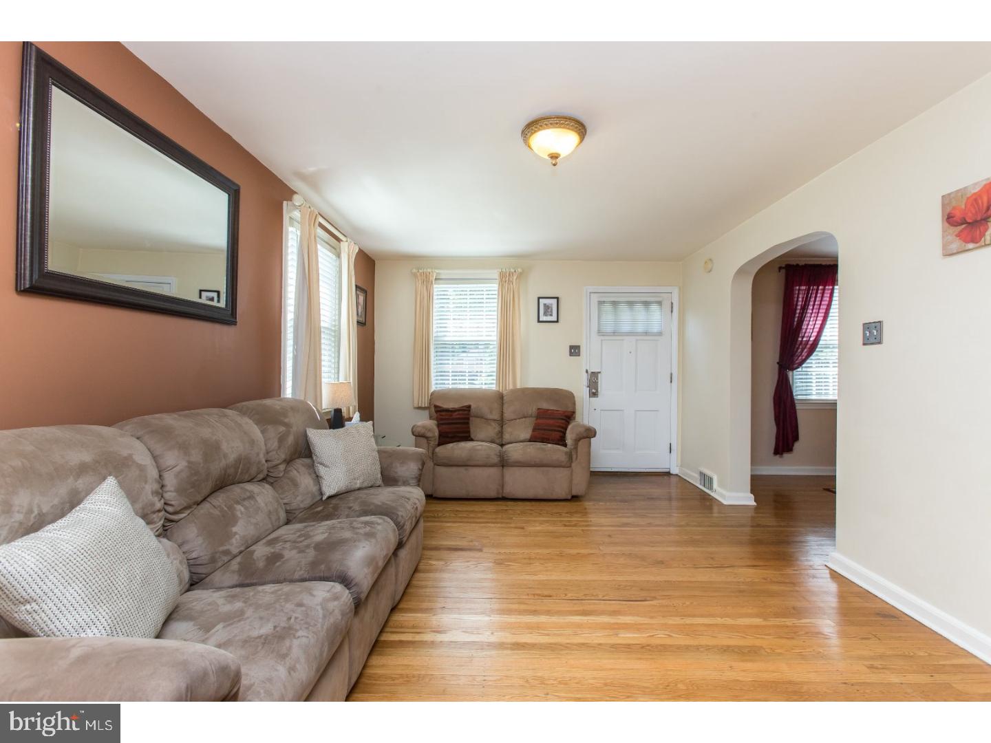 229 Fairview Road Springfield, PA 19064 - Photo 5 of 21 Living Room