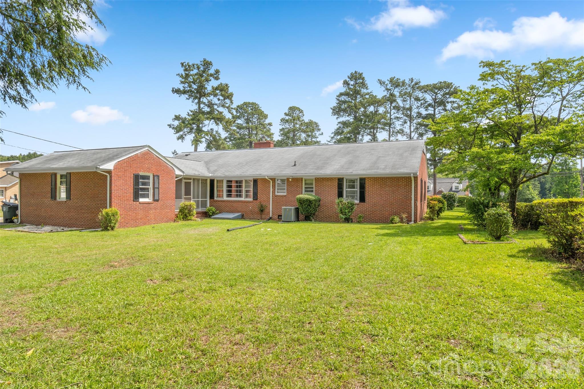 1400 Morven Road Wadesboro, NC 28170 - Photo 4 of 32