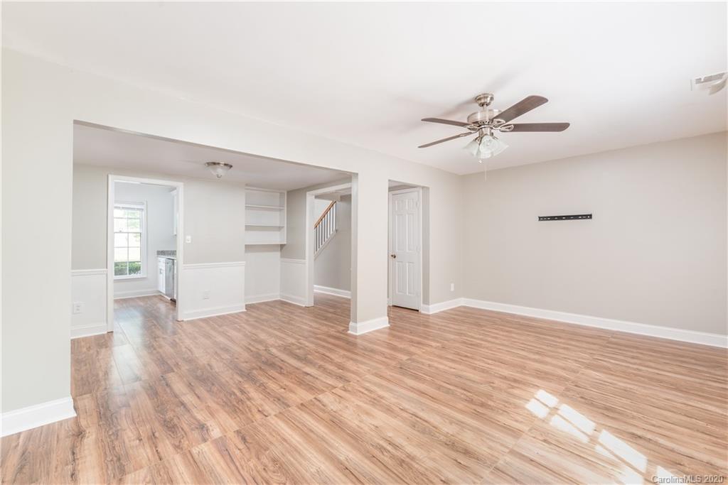 8426 Knights Bridge Road Charlotte, NC 28210 - Photo 3 of 12 Gallery Image 3