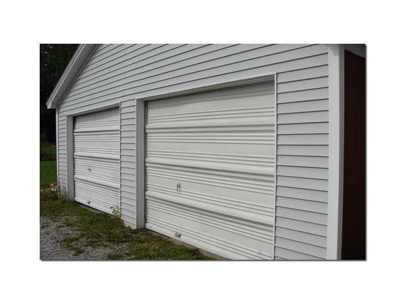 441 Wiswell Road Holden, ME 04429 - Photo 5 of 27 Parking Lot/Garage. 2 car garage