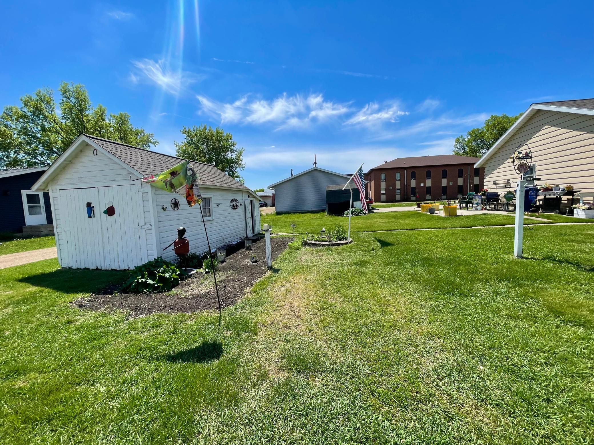 115 West Lincoln Street Springfield, MN 56087 - Photo 34 of 39