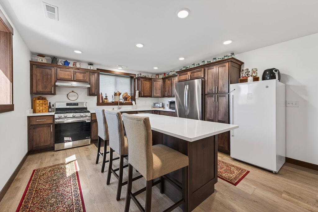 2720 Beyer Road Holmen, WI 54650 - Photo 29 of 56 Full kitchen located in the lower level with day light windows