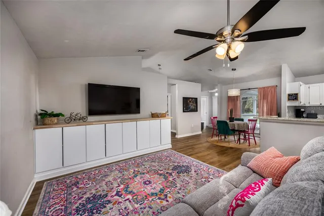 $325,000 | 5923 Southwest 86th Street, Gainesville, FL 32608