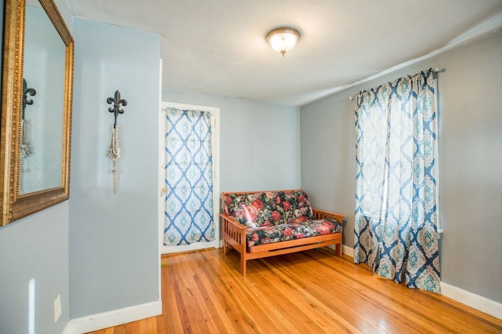 293 Abbott Street Springfield, MA 01118 - Photo 10 of 23