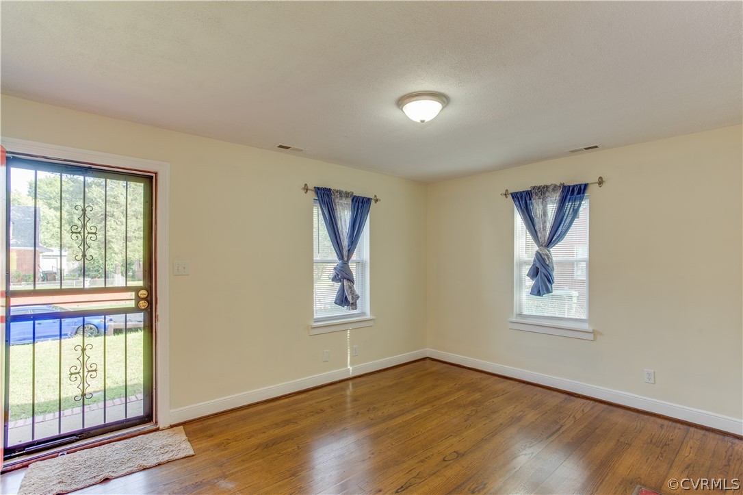 3403 Ryburn Road Richmond, VA 23234 - Photo 4 of 29 Gallery Image 4