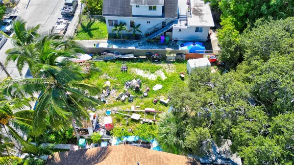 $800,000 | 428 Northwest 10th Avenue, Miami, FL 33128