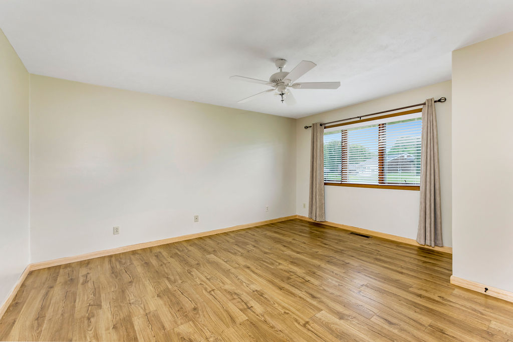 1143 Derby Road Springfield, OH 45503 - Photo 8 of 21