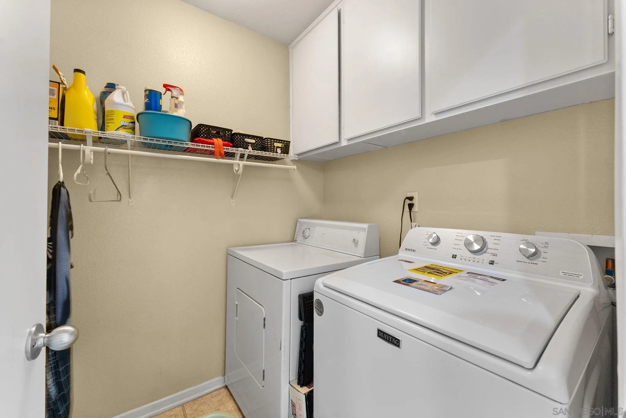 1924 Geyserville Street Chula Vista, CA 91913 - Photo 22 of 37 a utility room with dryer and washer
