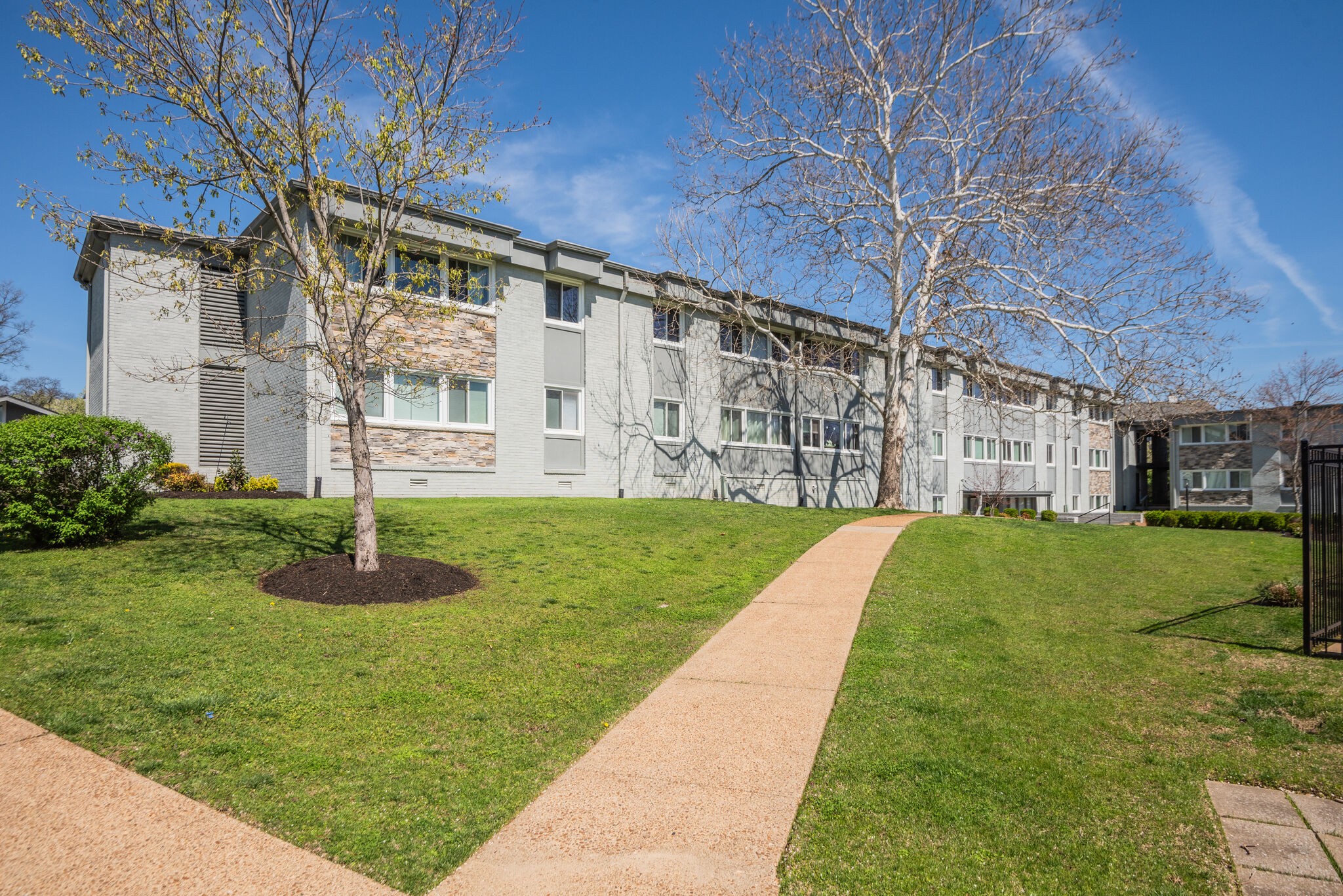 1900 Richard Jones Road, Unit C109 Nashville, TN 37215 - Photo 1 of 14 Gallery Image 1