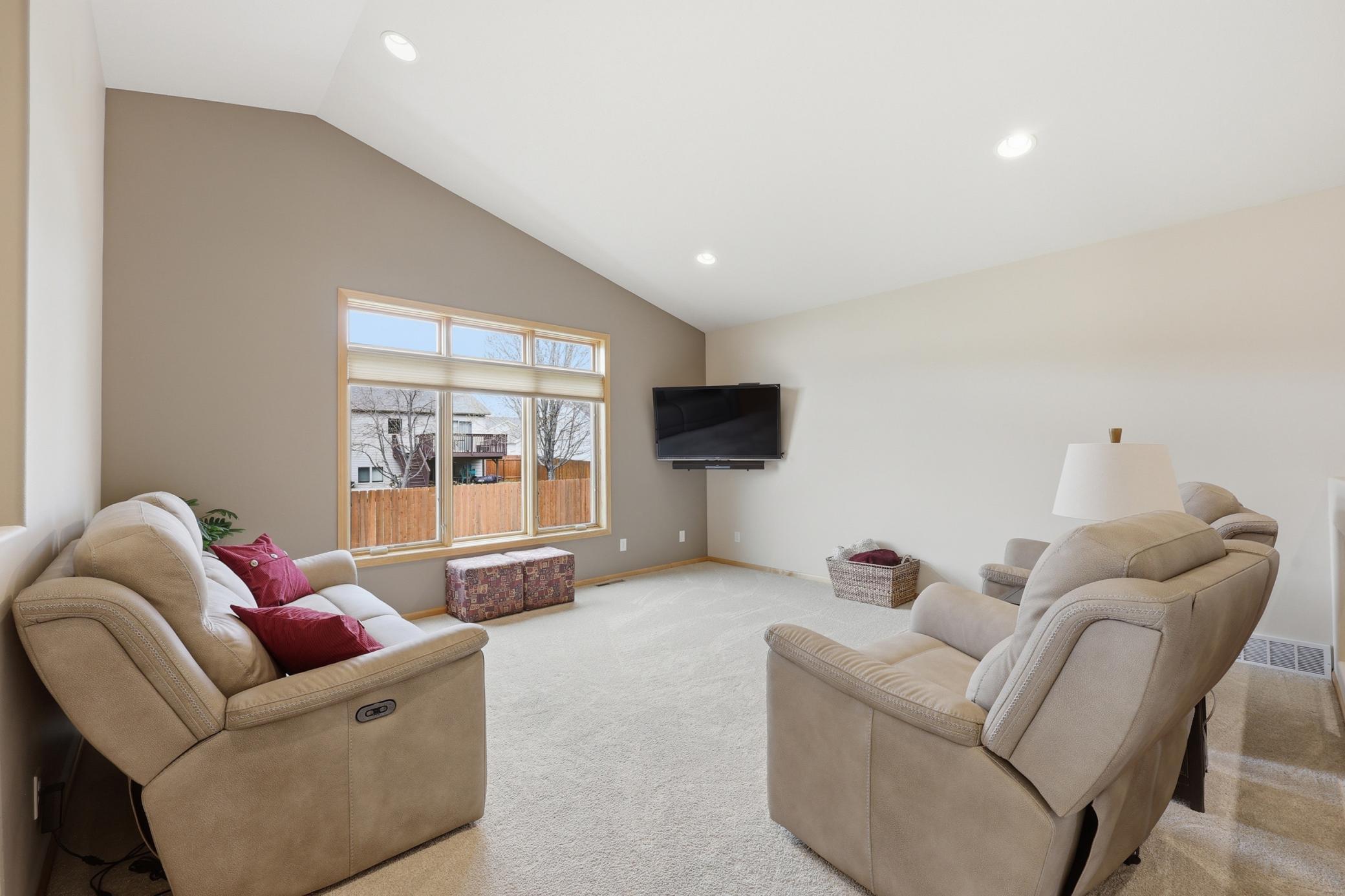 4875 43rd Street South Fargo, ND 58104 - Photo 14 of 53