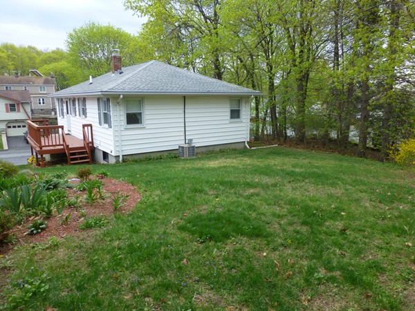 5 Stoneham Road Worcester, MA 01604 - Photo 14 of 15 Gallery Image 14