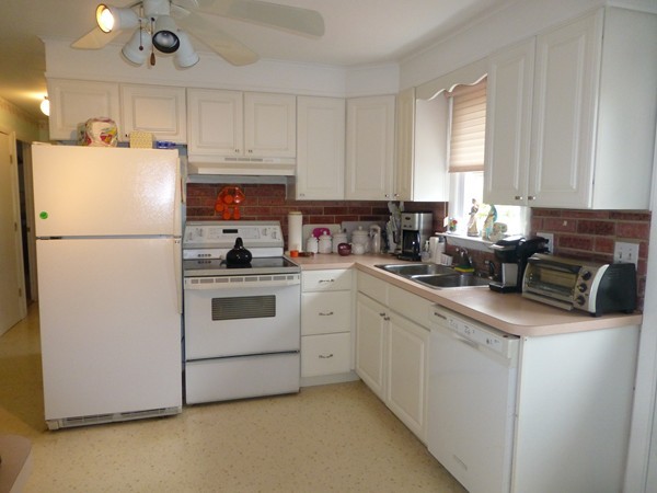 5 Stoneham Road Worcester, MA 01604 - Photo 5 of 15 Gallery Image 5