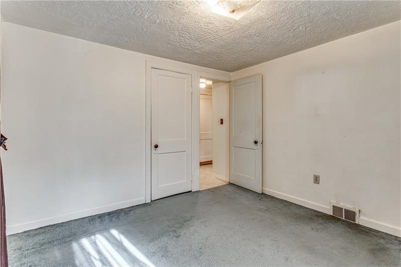 1011 Government Road Irwin, PA 15642 - Photo 11 of 21 Gallery Image 11