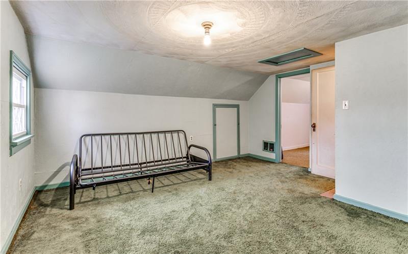 1011 Government Road Irwin, PA 15642 - Photo 15 of 21 Gallery Image 15