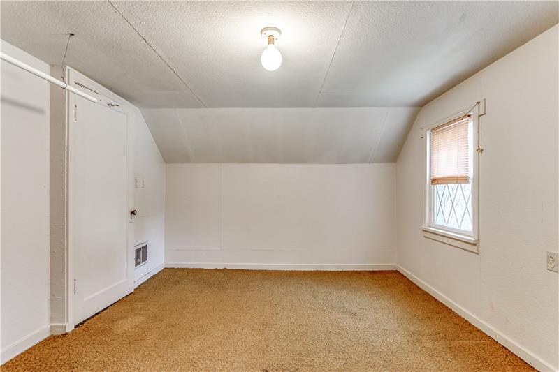 1011 Government Road Irwin, PA 15642 - Photo 18 of 21 Gallery Image 18