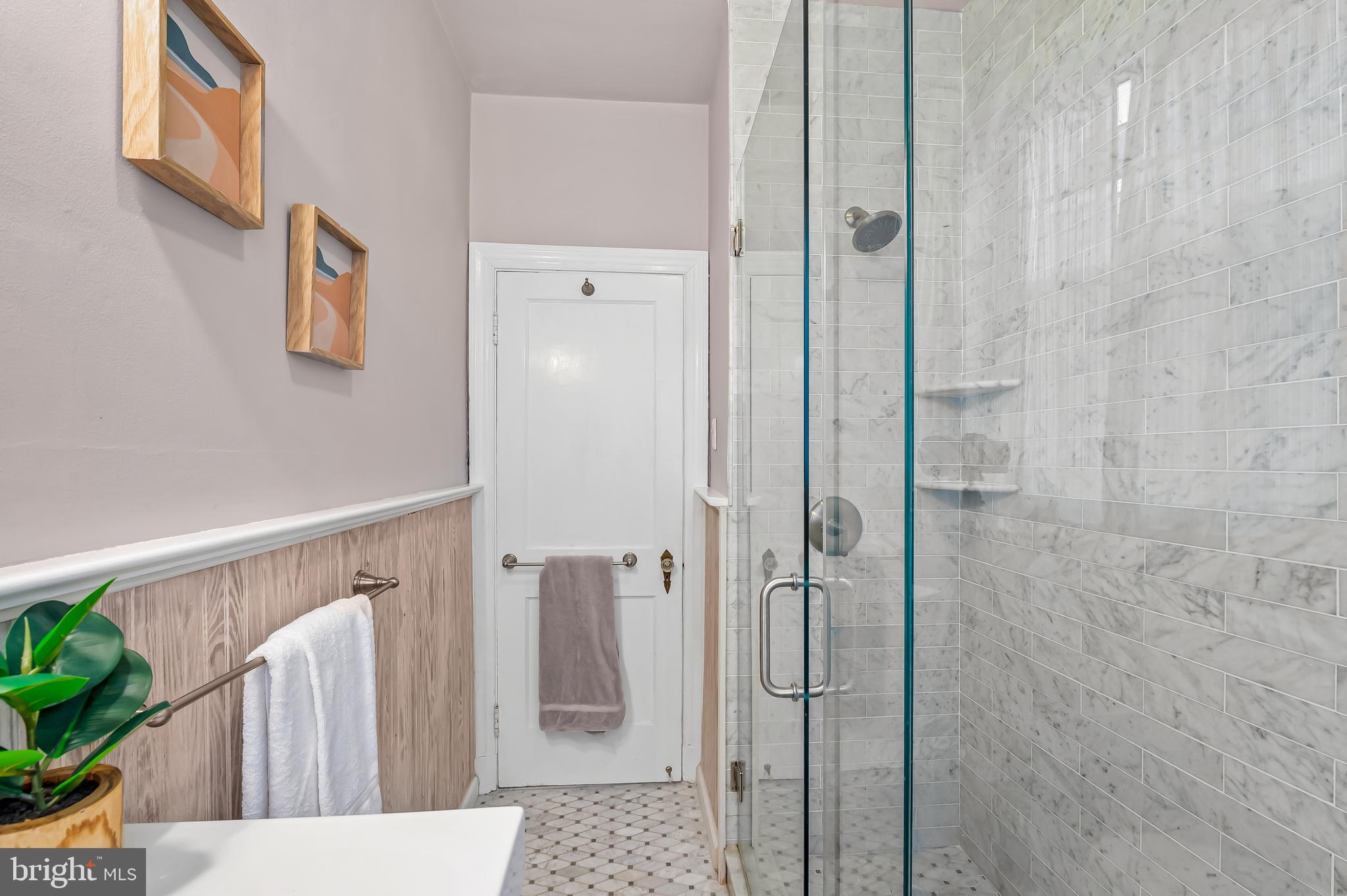 529 Overbrook Road Baltimore, MD 21212 - Photo 21 of 40 a bathroom with a shower