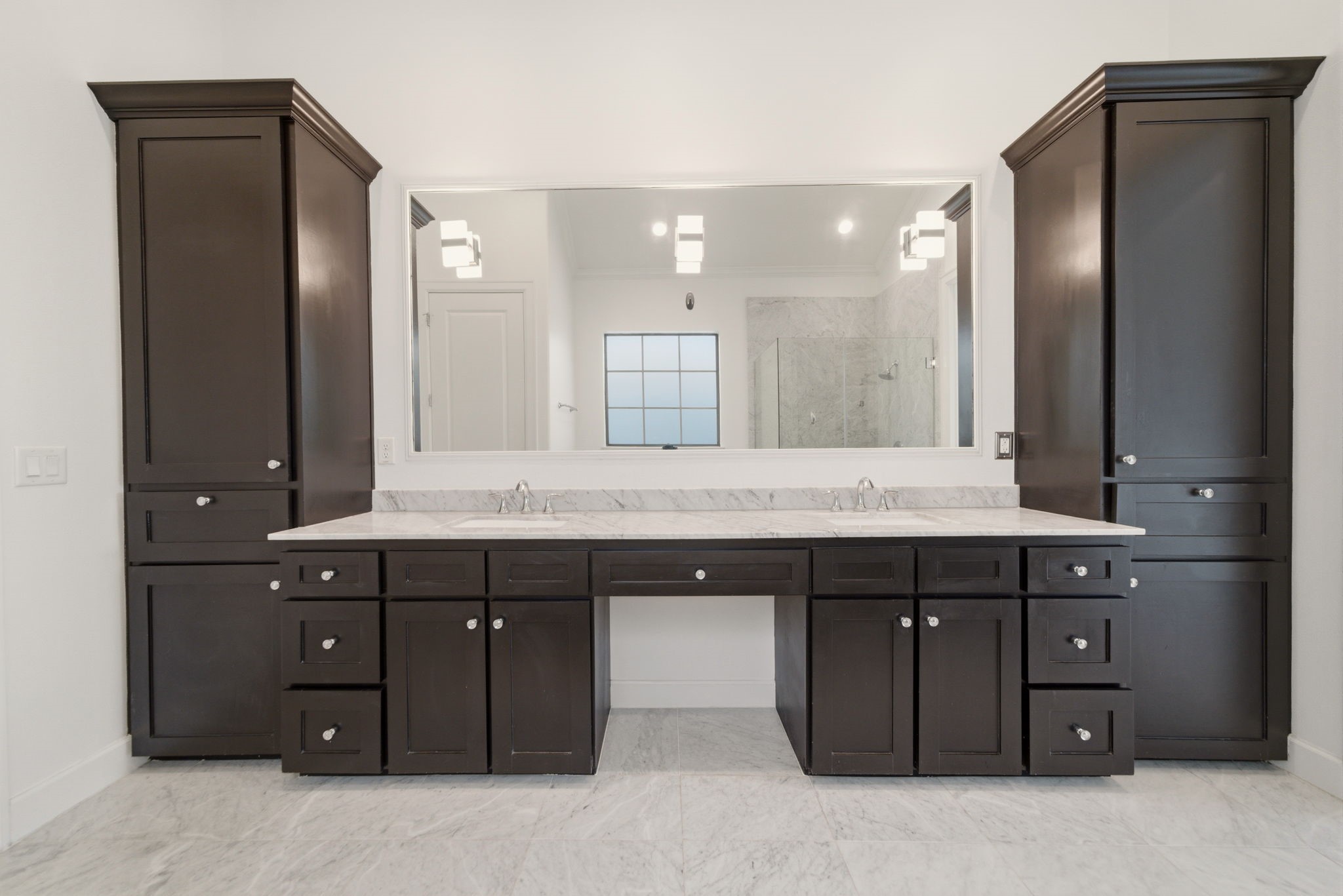 911 West Drew Street Houston, TX 77006 - Photo 25 of 44 a bathroom with a granite countertop sink and a mirror