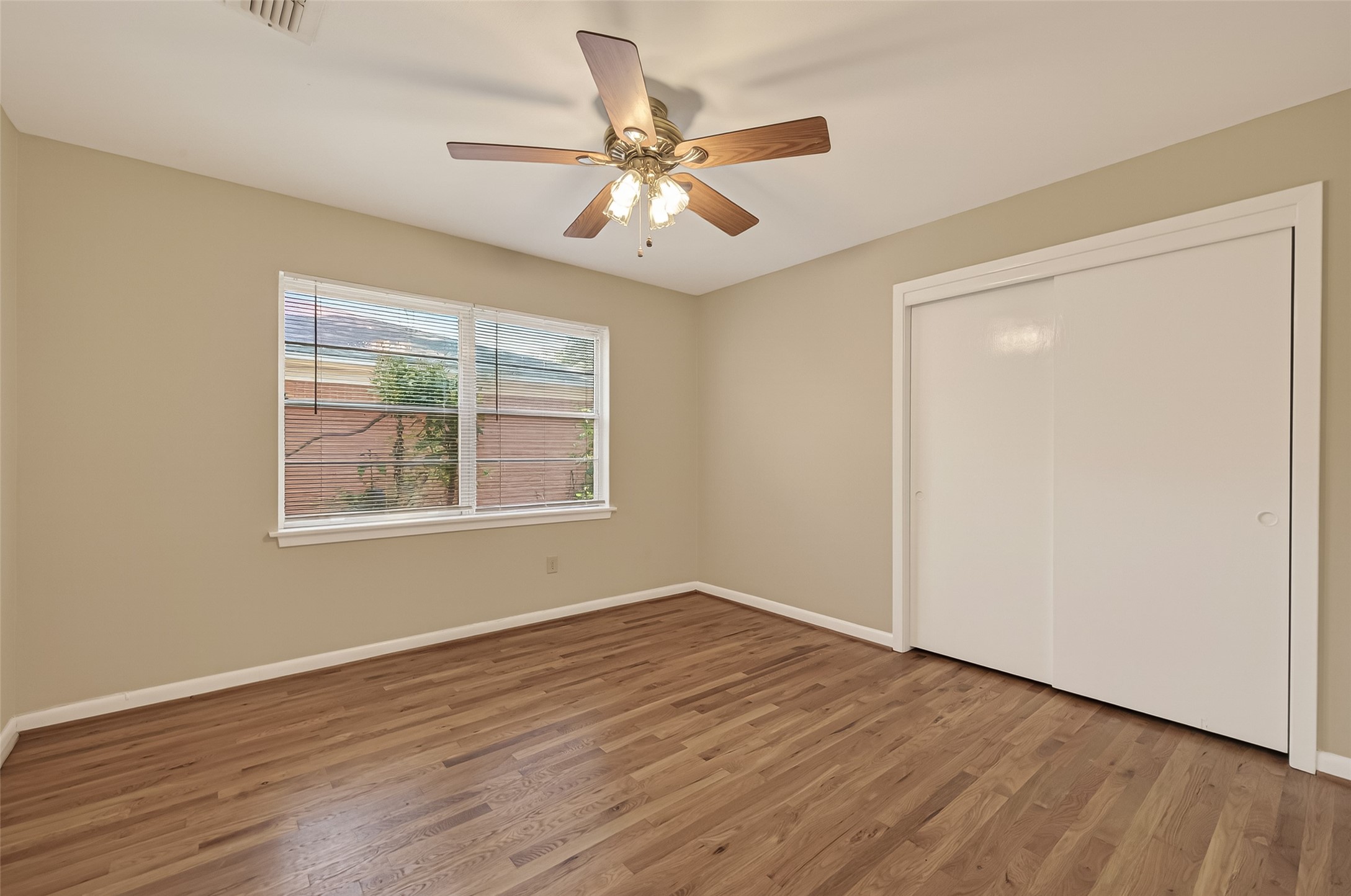 5646 Hazen Street Houston, TX 77081 - Photo 34 of 43