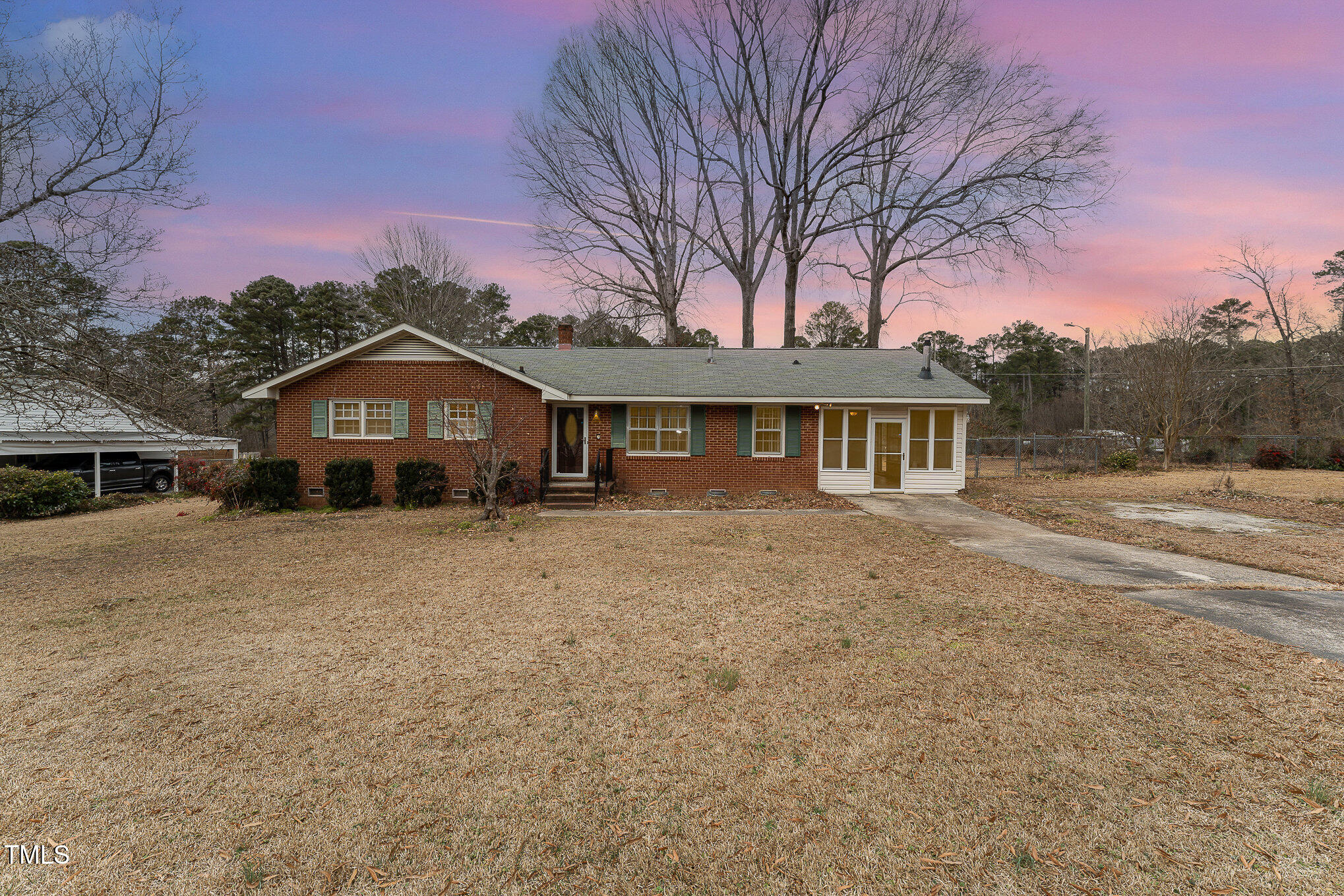 516 Maple Lane Raleigh, NC 27603 - Photo 1 of 16 001_file_202