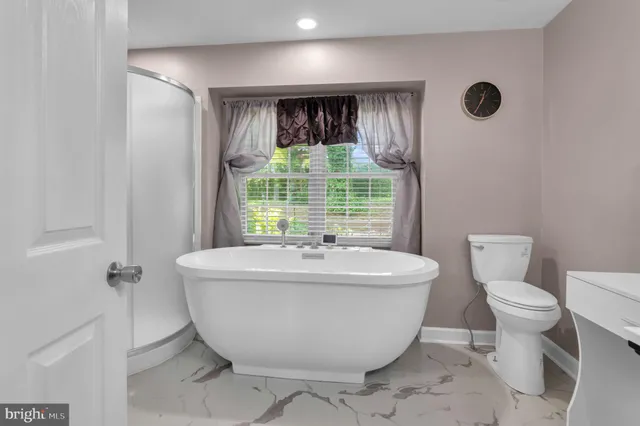 $579,990 | 10404 Amherst Circle, Fredericksburg, VA 22408