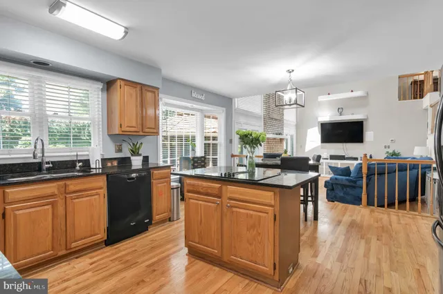 $579,990 | 10404 Amherst Circle, Fredericksburg, VA 22408