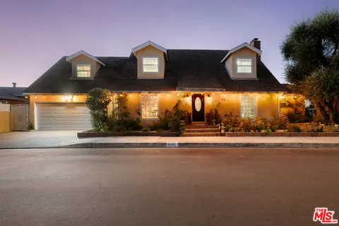 $1,555,000 | 5741 Rolling Road, Woodland Hills, CA 91367