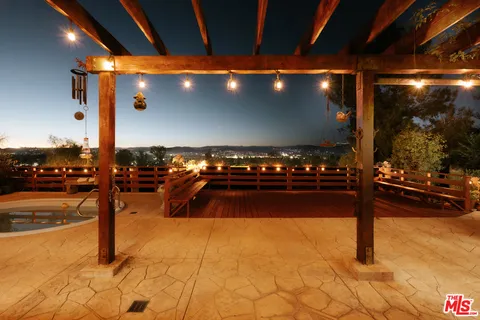 $1,555,000 | 5741 Rolling Road, Woodland Hills, CA 91367